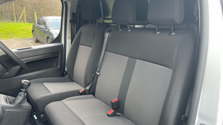 Vauxhall Vivaro L1 Diesel 1.5 Turbo D 120 Prime H1 Van